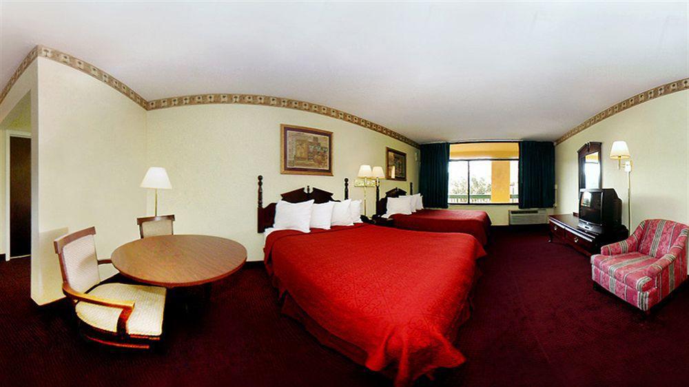 Quality Inn Boca Raton University Area מראה חיצוני תמונה