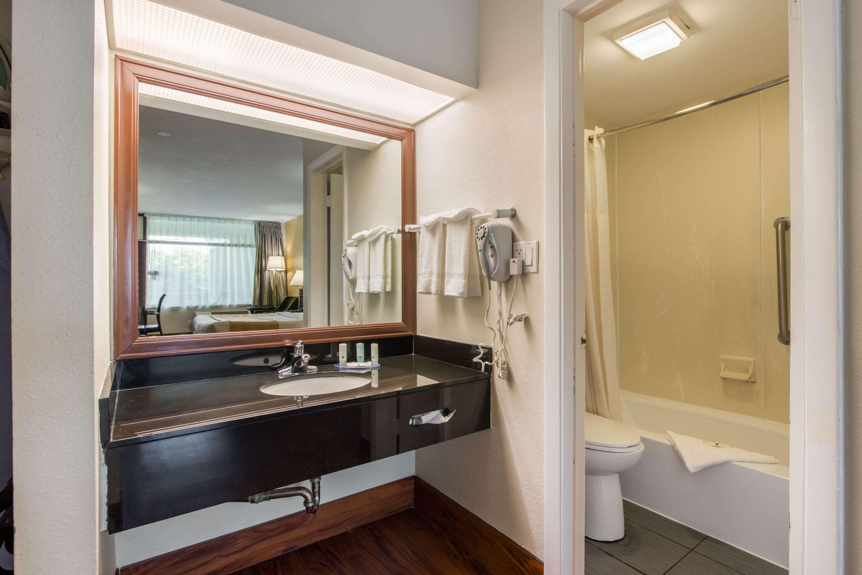 Quality Inn Boca Raton University Area מראה חיצוני תמונה