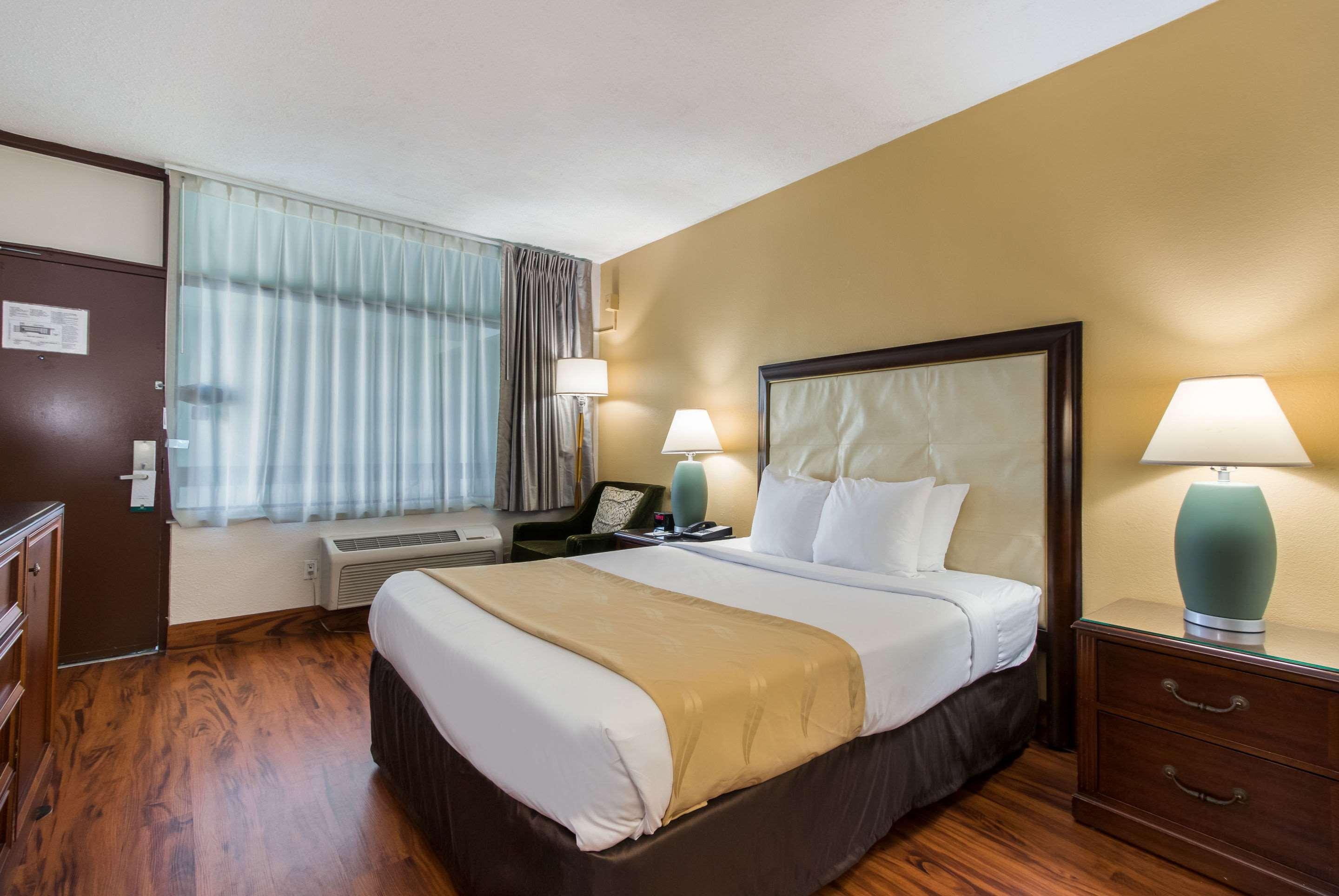 Quality Inn Boca Raton University Area מראה חיצוני תמונה